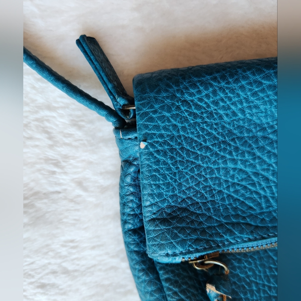 Mossimo Supply Co Blue Crossbody Bag with Textured Finish - Picture 2 of 11